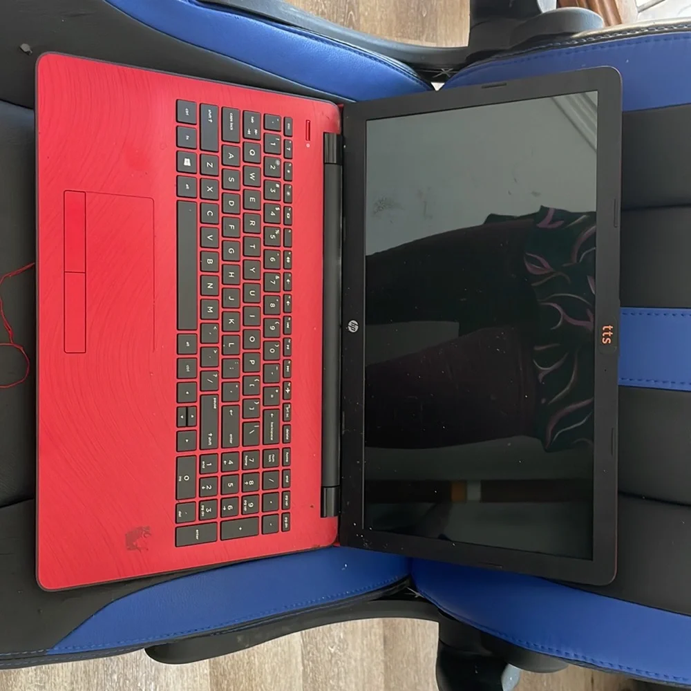 Red hp laptop